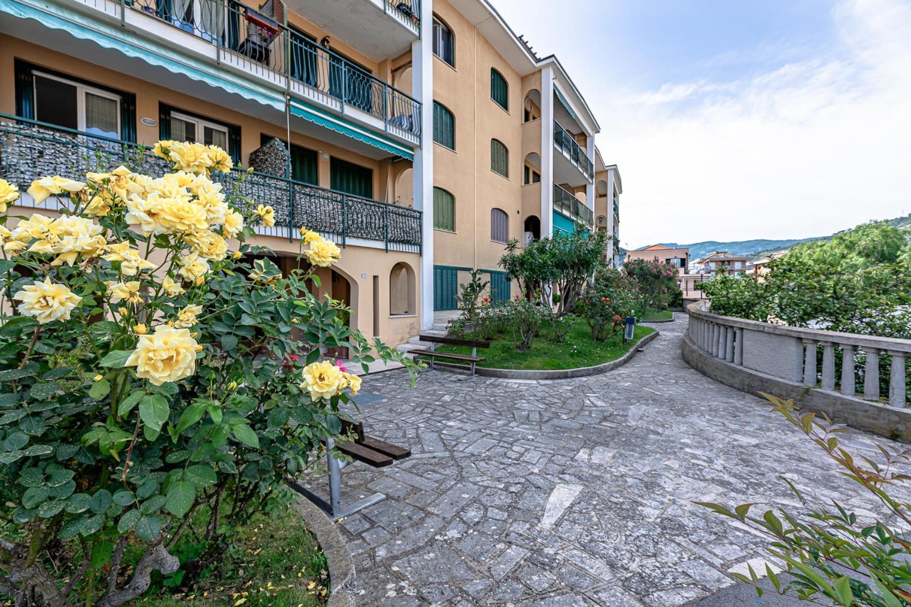 Appartamento La Dimora Della Lullu, Luxury Pietra Ligure Esterno foto