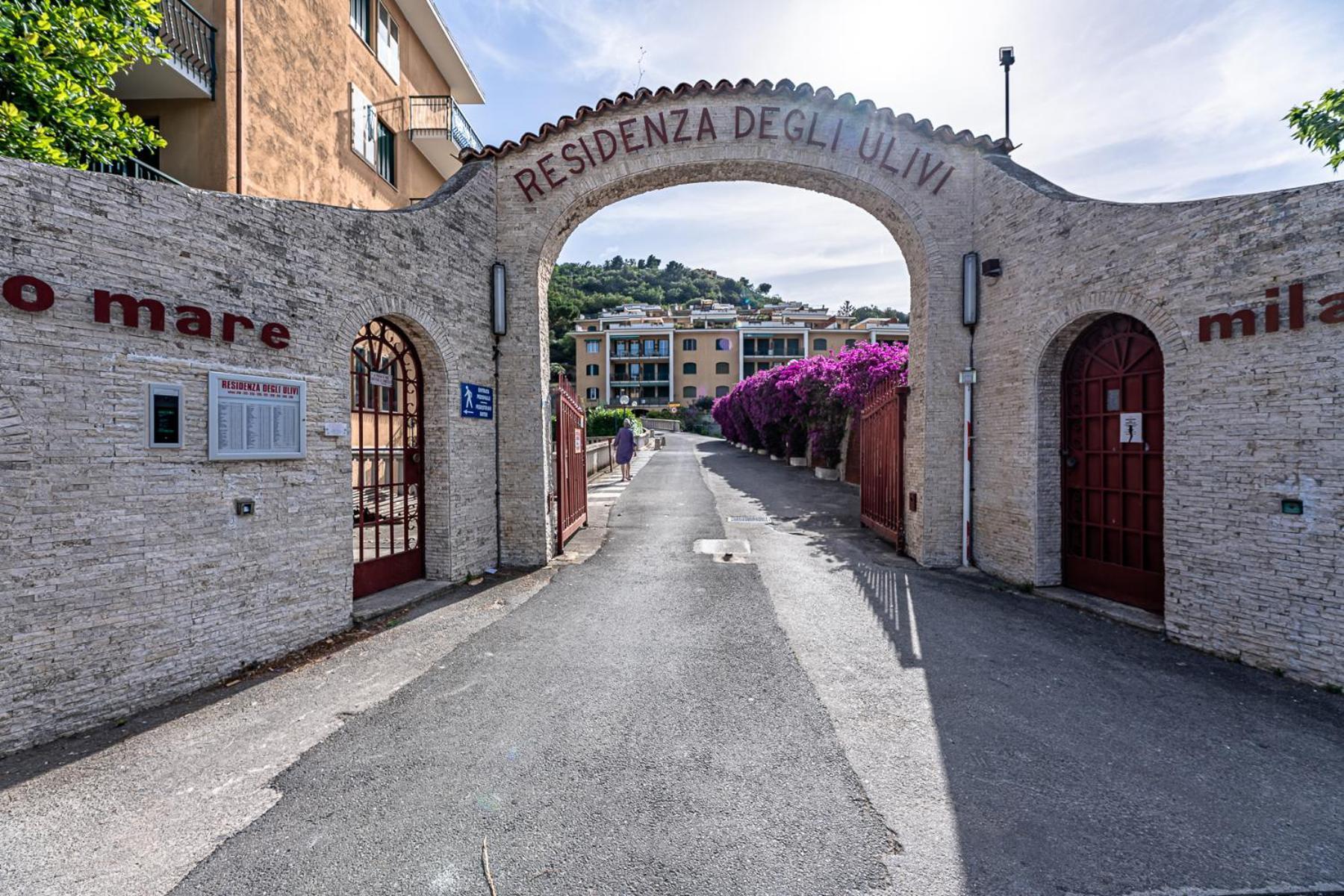 Appartamento La Dimora Della Lullu, Luxury Pietra Ligure Esterno foto